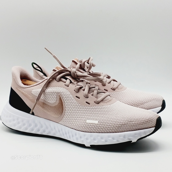 Nike Revolution 5 Streetwear/Running  Shoes Size 8.5 for Women - Picture 5 of 11